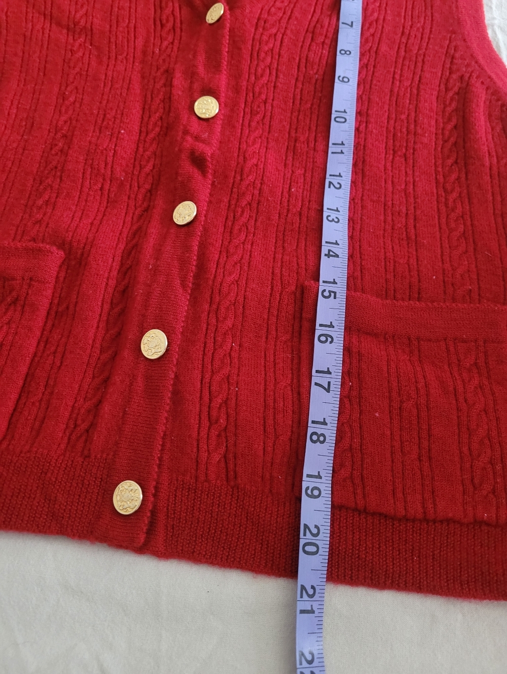 Tabi Vintage Red Cable-Knit Button Front Sweater Vest 100% Wool S Gold Button - Picture 8 of 9